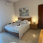 Gallery Near Chianti 포지본시
