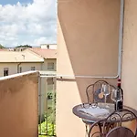 Gallery Near Chianti 아파트 포지본시