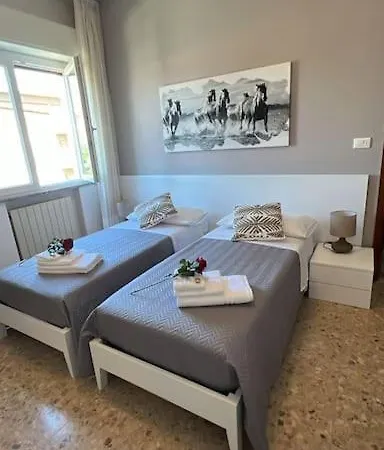 Gallery Near Chianti Apartment *