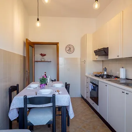 Gallery Near Chianti * بودجيبونسي